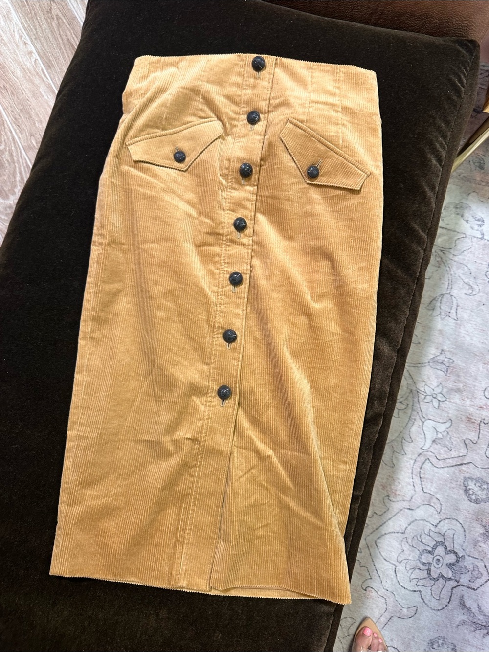 Veronica Beard Barrie Corduroy Midi Skirt in Khaki/Camel size 6 - Picture 2 of 8